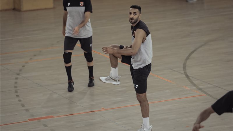احمد سعيد لاعب طائرة