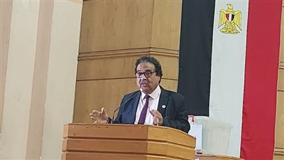 فريد زهران: الحساب الختامي للحزب يشير إلى وجود أزمة اقتصادية 