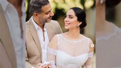 بسنت شوقي تتصدر تويتر بعد حفل زفافها على محمد فراج.. ومتابعون: ده دوري جواز