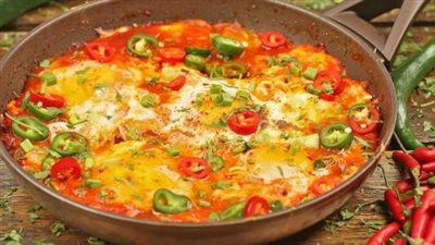 وجبة شهية ومغذية.. طريقة عمل الشكشوكة باحترافية