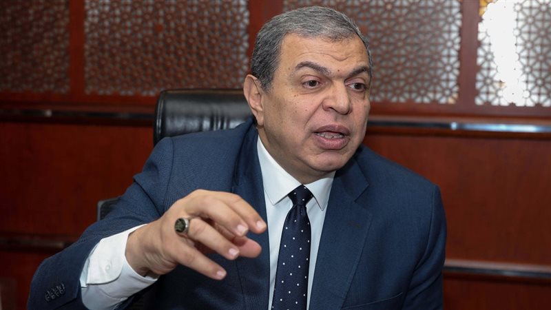 وزير القوي العاملة