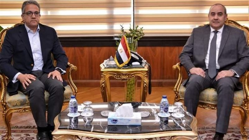اجتماع وزيرا السياحة