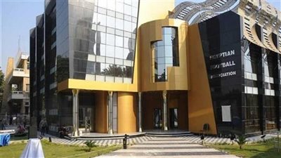 بعد إعلان موعد نهائي دوري أبطال أفريقيا.. غموض مصير مباراة مصر وغينيا