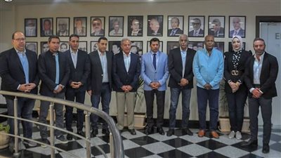 بعد فترة من الخلافات.. زيارة وزير الرياضة لاتحاد الكرة تثير التساؤلات.. وتجاهل طلب 