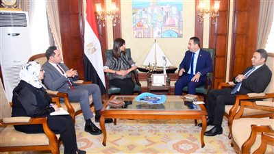 وزيرة الهجرة تستقبل رئيس لجنة الشباب بالبرلمان