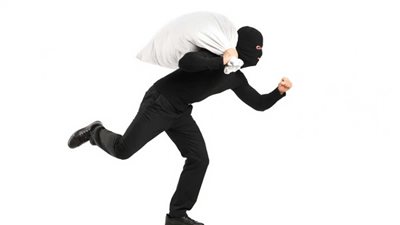 علقة ساخنة للص على يد أهالي قرية بالشرقية