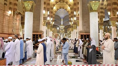 بينهم 96 ألف مصري.. 1،5 مليون معتمر سافروا للمدينة المنورة هذا العام