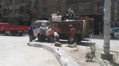 رفع 310 أطنان قمامة ومخلفات من شوارع المنصورة...صور 