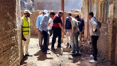 محافظ سوهاج يتابع تنفيذ 330 ألف وصلة صرف صحي بقرى 