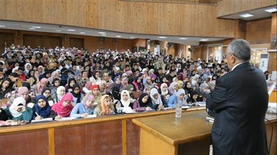 تعرف على واجبات ومحظورات أعضاء التدريس بالجامعات وفقا للقانون 