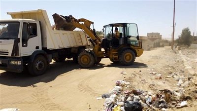 رفع 125 حالة إشغال للمنشآت التجارية والمقاهي بمركز الواحات البحرية| صور