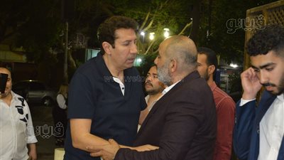 هاني رمزي ووفاء عامر وعلي الحجار يقدمان واجب العزاء في والد محسن منصور