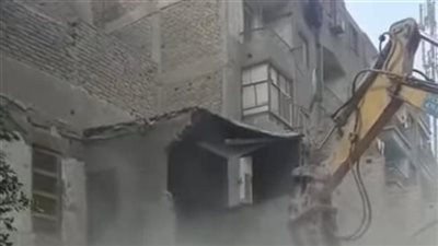 إزالة 5 عقارات بجوار كوبري البراجيل لتعارضها مع أعمال التوسعة| فيديو