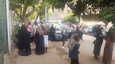 طالبة بالصف الأول الثانوي: سؤال التعبير كان عن جشع التجار ورفع الأسعار | فيديو