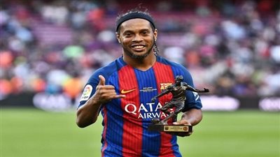 إيسترن كومباني يكشف مصير زيارة رونالدينيو حال تأجيل مباراة الأهلي