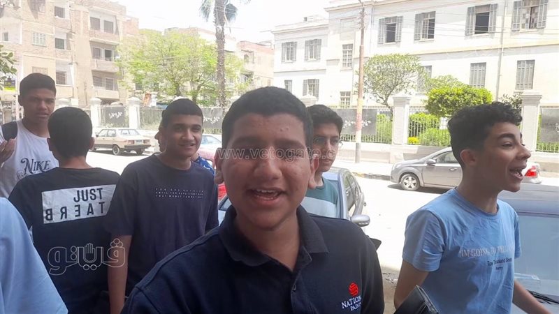 طلاب اولى ثانوي ببني