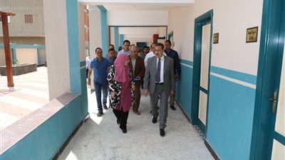 تمهيدا لافتتاحها في العيد القومي للمنوفية.. أبو ليمون يتفقد 3 مدارس بالسادات