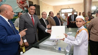 محافظ الدقهلية يشهد حفل تكريم حملة وحفظة القرآن الكريم ببني عبيد | صور 