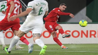 أتلتيكو مدريد يضمن التأهل لدوري الأبطال بفوزه على إلتشي