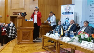 عوض تاج الدين: الرئيس السيسي يقدر كل التحديات التي تواجه التمريض في مصر