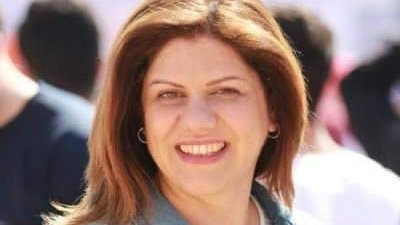 إلهام شاهين تنعي شيرين أبو عاقلة