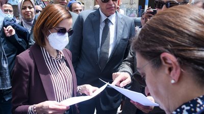 جاكلين عازر تثمن دور الاتحاد الأوروبي في تمويل عدة مشروعات بنية أساسية بالإسكندرية