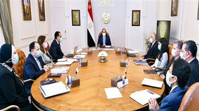 الرئاسة في أسبوع: الرئيس وجه باستثناء مستلزمات الإنتاج والمواد الخام من الإجراءات التي تم تطبيقها مؤخرًا على عملية الاستيراد وذلك بالعودة إلى النظام القديم من خلال مستندات التحصيل مع تشكيل مجموعة عمل