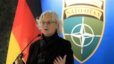 هولندا تزود أوكرانيا بـ 5 مدافع هاوتزر ذاتية الحركة