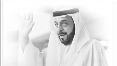 منى زكي تنعي رئيس دولة الإمارات 