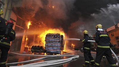 حريق يلتهم مصنع مراتب في الشرقية 