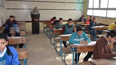 بث مباشر.. توافد طلاب الشهادة الإعدادية على لجان الامتحانات بالدقهلية