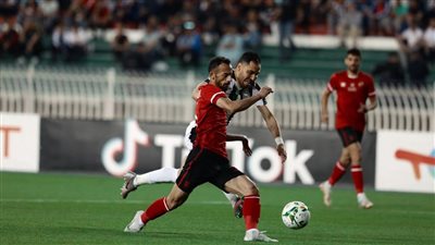 الأهلي يواصل تقدمه على وفاق سطيف 0/1 بعد 30 دقيقة