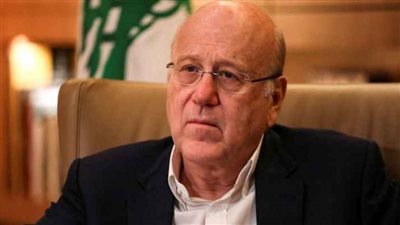 السنيورة وميقاتي يدليان بصوتهما فى الانتخابات النيابية اللبنانية