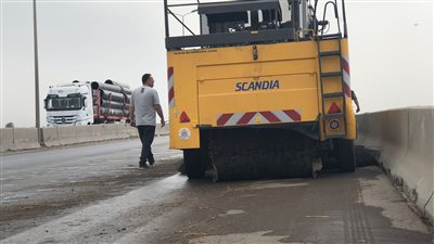 حملات مكثفة لإزالة التعديات ورفع القمامة والأتربة من شوارع الدقهلية | صور 