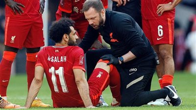 رئيس اللجنة الطبية باللجنة الأوليمبية يكشف فترة غياب محمد صلاح