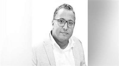 بطاقة الخدمات المتكاملة.. معاناة الشاعر محمد المصطفى بسبب المجالس الطبية