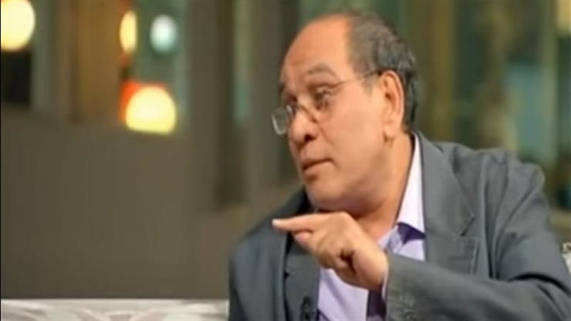 الفنان منير مكرم