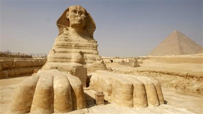 وسيم السيسي: لا توجد برديات قديمة عن إغماض أبو الهول لعينيه