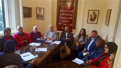 أمانات المرأة بالأحزاب تتناقش حول الحوار الوطني بالإسكندرية 