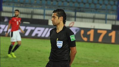 أحمد حمدي حكما للمحلة والدخان.. والغندور لسموحة والمصري