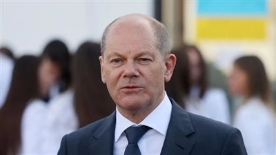 شولتس يدافع عن إرسال ألمانيا 