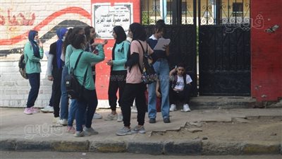 بث مباشر | الامتحان صعب ومحتاج وقت وتفكير.. حزن طلاب الإعدادية بالدقهلية بعد أداء مادة الدراسات