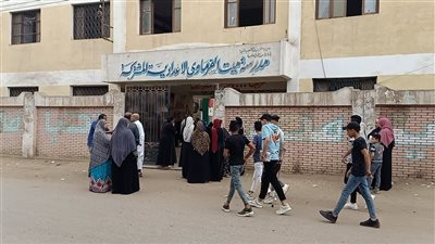 للإهمال في أعمال الامتحانات.. تعليم الدقهلية يستبعد اثنين من رؤساء لجان الشهادة الإعدادية 