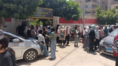 امتحان الإنجليزي يرسم البهجة على وجوه طلاب الشهادة الإعدادية بالقليوبية 