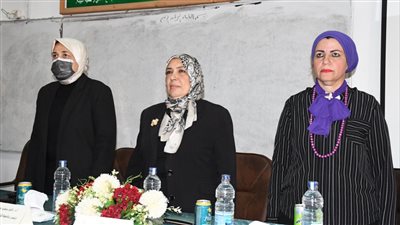 انطلاق فعاليات ملتقى الدراسات العليا الأول لكلية العلوم بجامعة القناة | صور