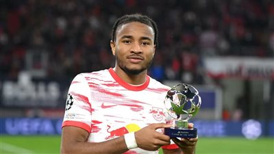 نكونكو أفضل لاعب في الدوري الألماني هذا الموسم