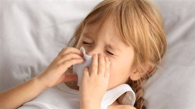 نصائح تحمى طفلك من نزلات البرد مع تقلبات الجو