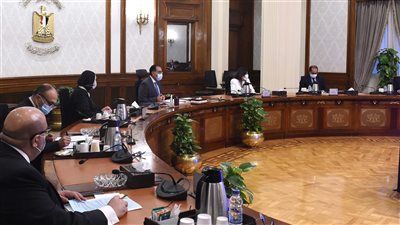 منح حوافز للمشروعات الصناعية.. مدبولي يتابع خطوات إقرار إعفاءات ضريبية