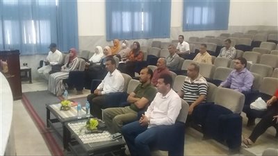 دورة لمسئولي مراكز خدمة المواطنين حول فن التعامل مع الجمهور بسوهاج