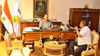 توريد 67 ألف طن قمح لصوامع أسيوط.. وتخصيص خطوط ساخنة لشكاوى المزارعين 